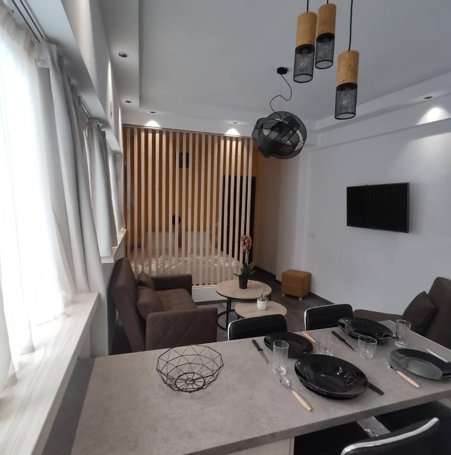 Petmeza Apartment 1 By Dimitropoulos Aígion Luaran gambar